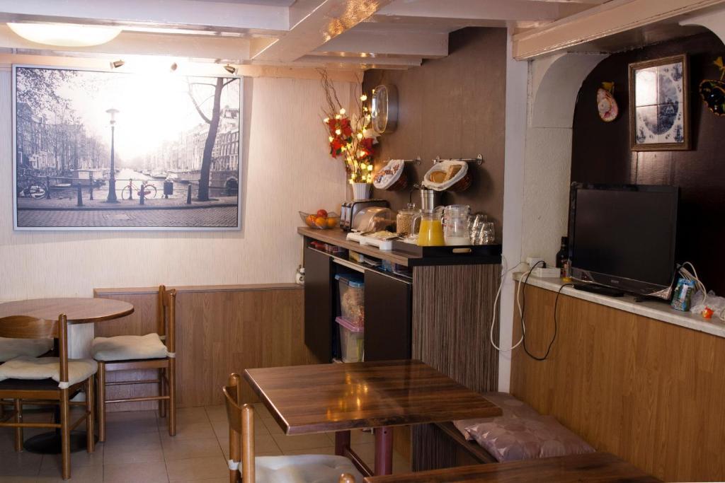 Hostel The Veteran Амстердам Екстер'єр фото